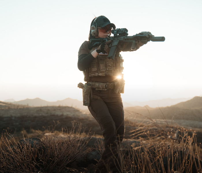 Tactical Women's Full Uniform Set mobile