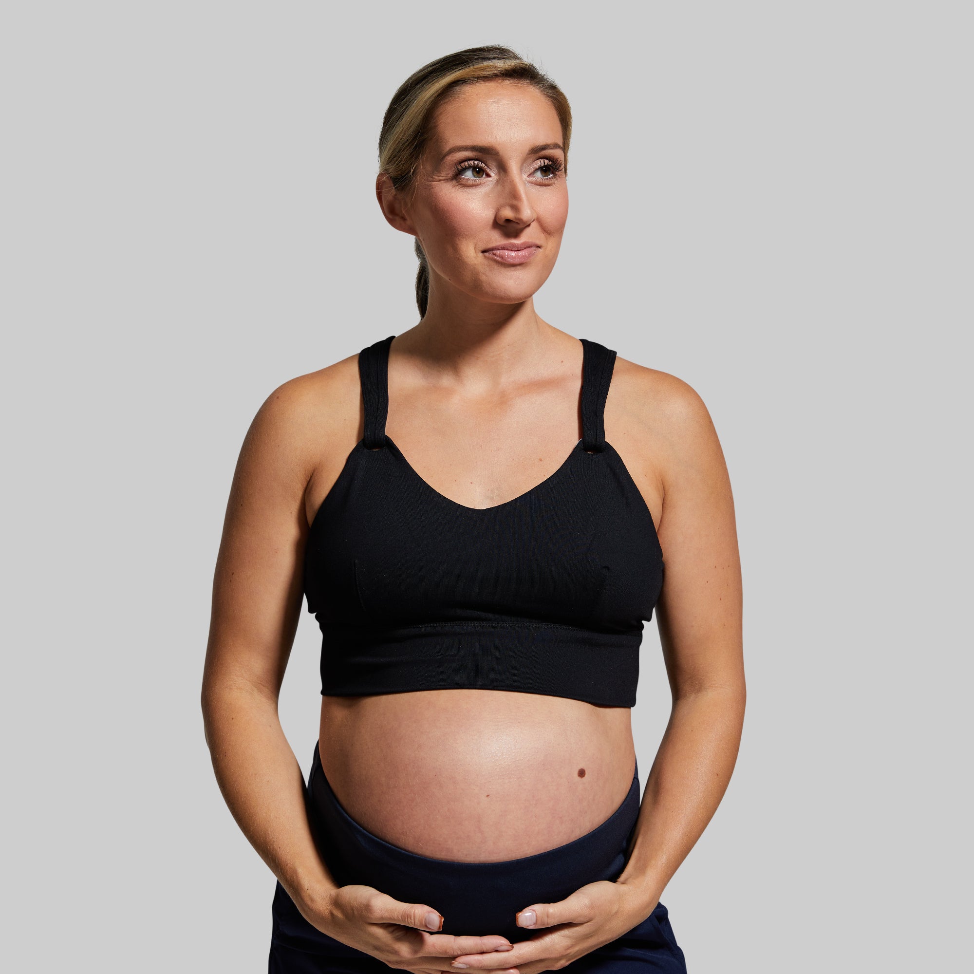  Womens Seamless Nursing Sports Bra Low Impact Maternity & Nursing  Bras Padded Racerback For Breastfeeding Black M
