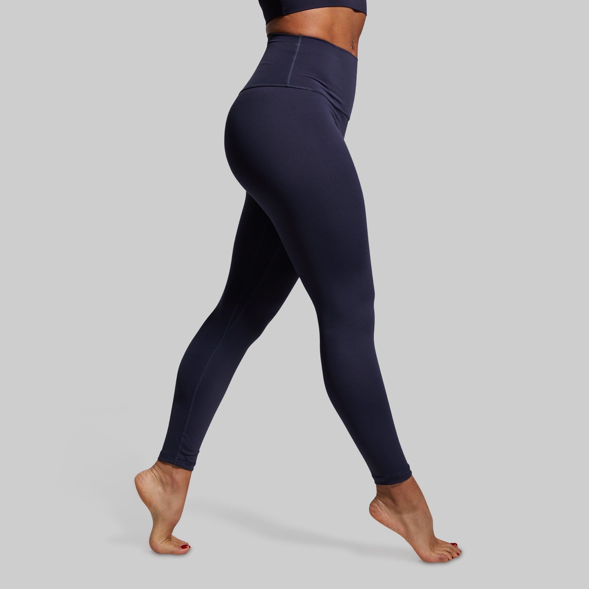 Factory Wholesale Navy Blue Compression Gym Outfits Essential Cross Waist  Leggings for Women, Bespoke Brand Logo Soft Nylon Tights Yoga Pants with V  Waistband - China Womens Leggings and Soft Leggings for
