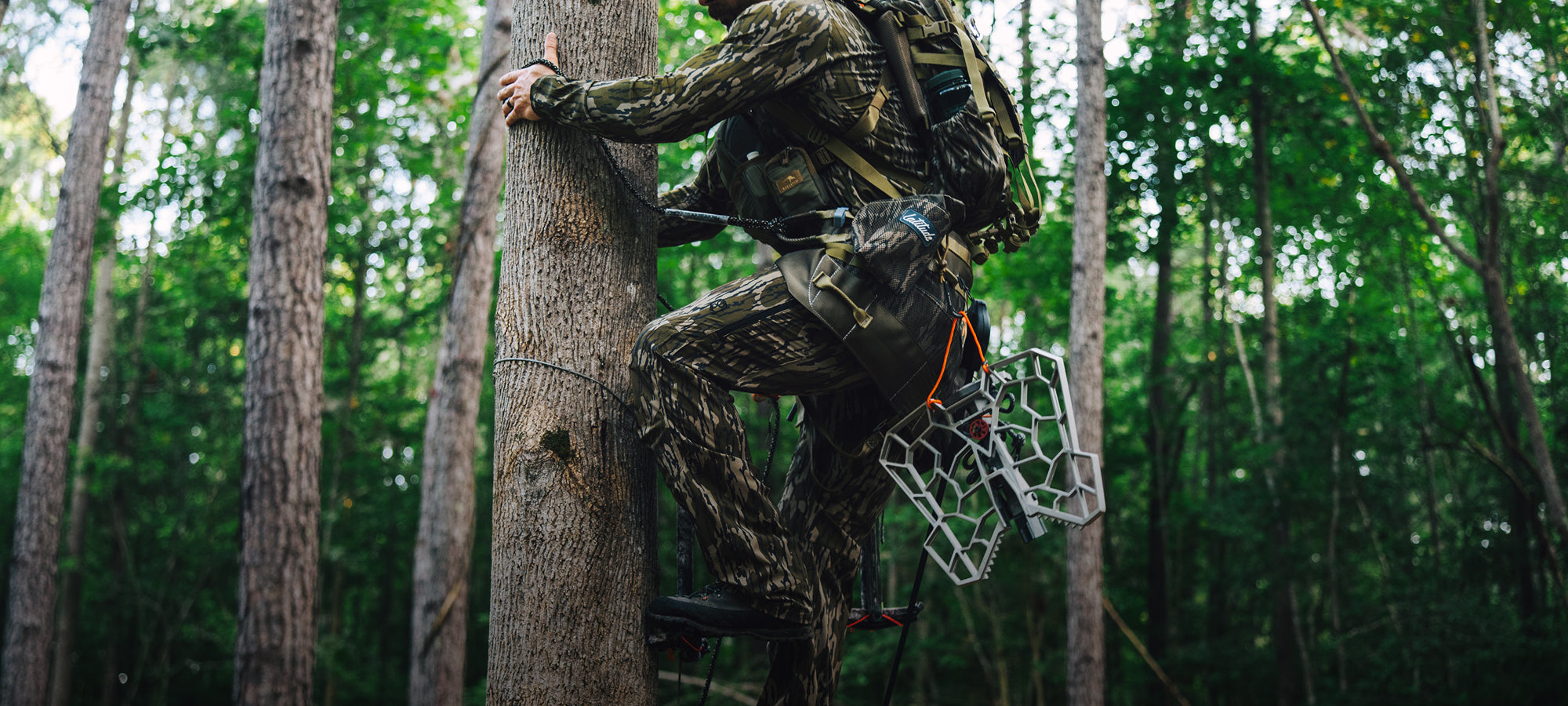 BORN PRIMITIVE x MOSSY OAK® ORIGINAL BOTTOMLAND® SHOP NOW