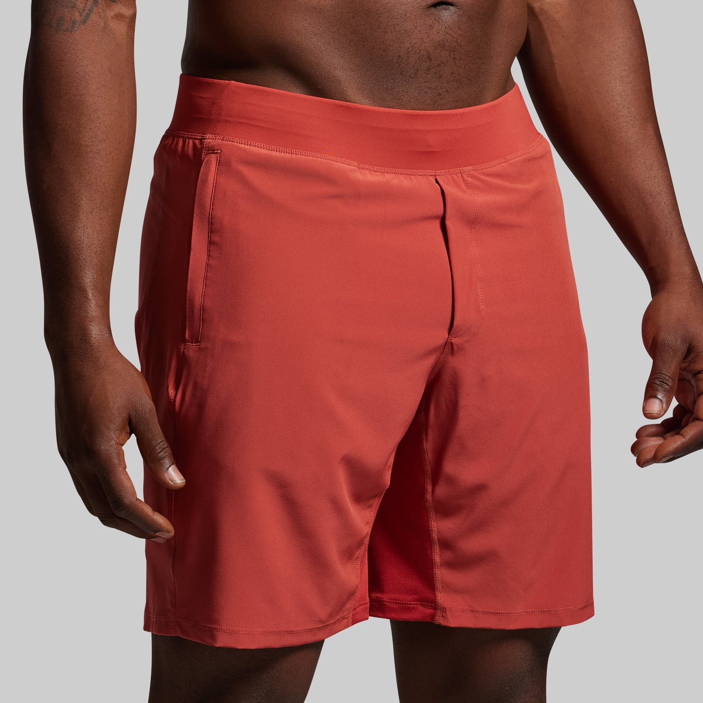Versatile Short w/ Compression 9" (Brick)