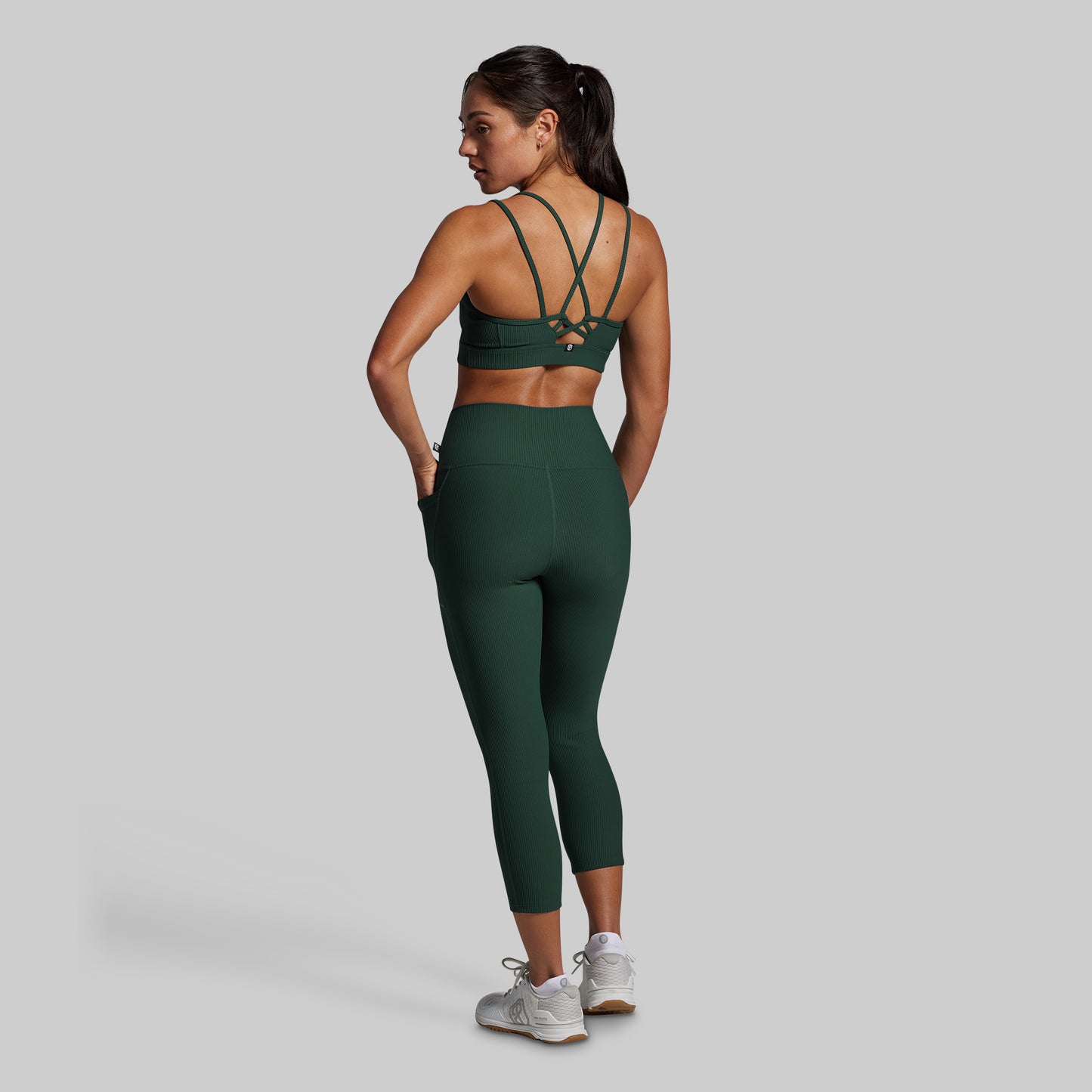 All or Nothing Capri w/ Pockets (Grove)