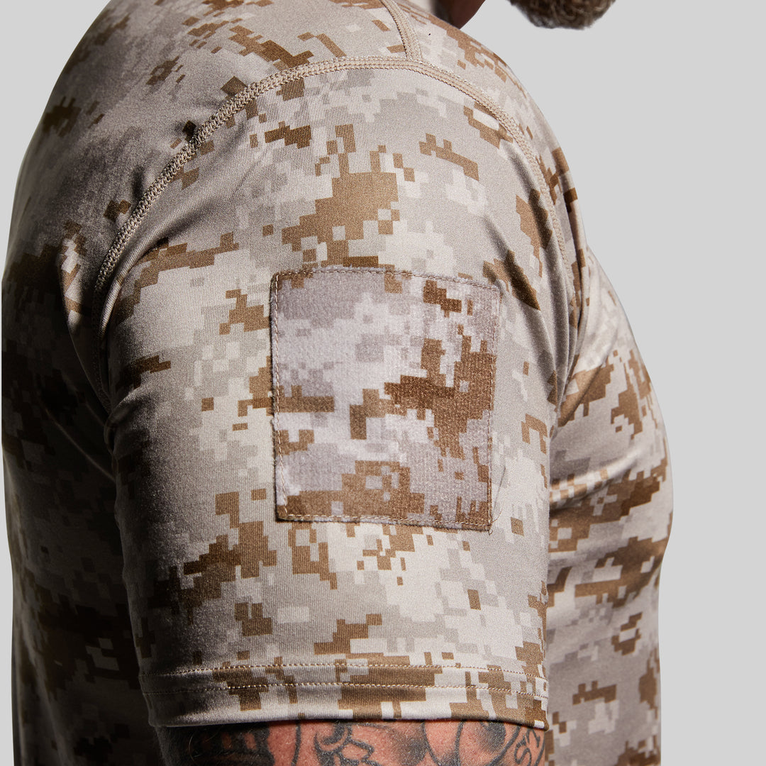 Born Primitive ショートスリーブ Op Top Mサイズ AOR1 Range Shirt (Desert Digital) – Born Primitive