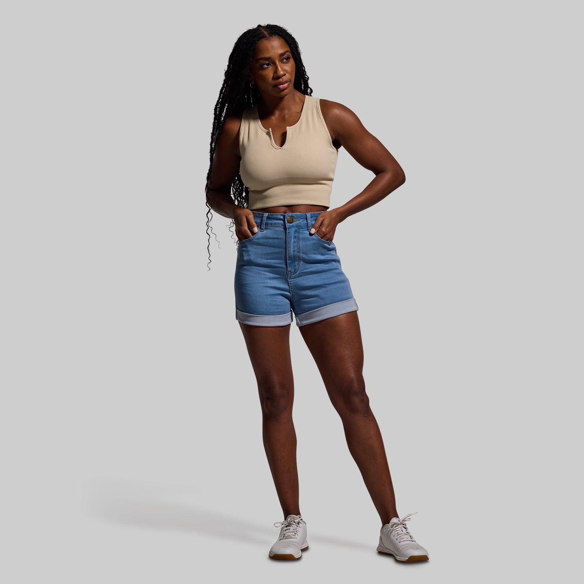 FLEX Light Wash High Rise Stretchy Mom Jean Short – Born Primitive
