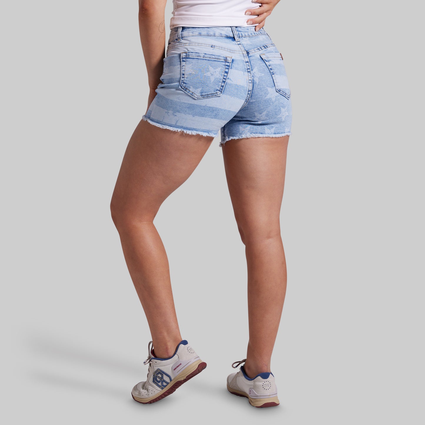 FLEX Stretchy Jean Short (Light Americana)