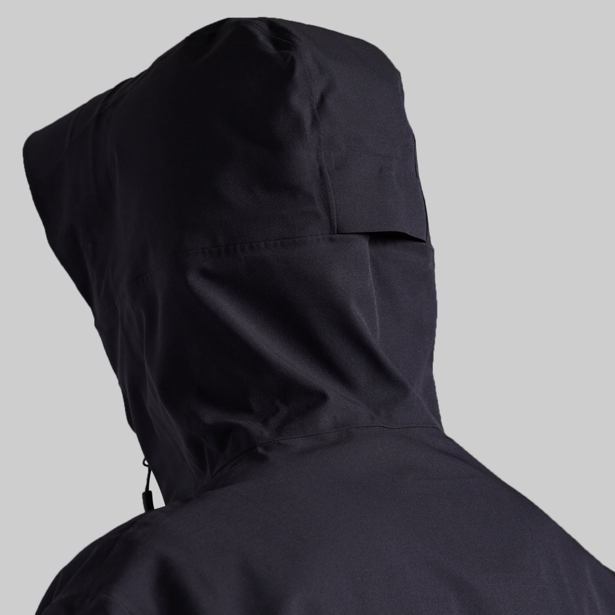 Back hood detail on the black Mission FLEX Rain Jacket 2.0