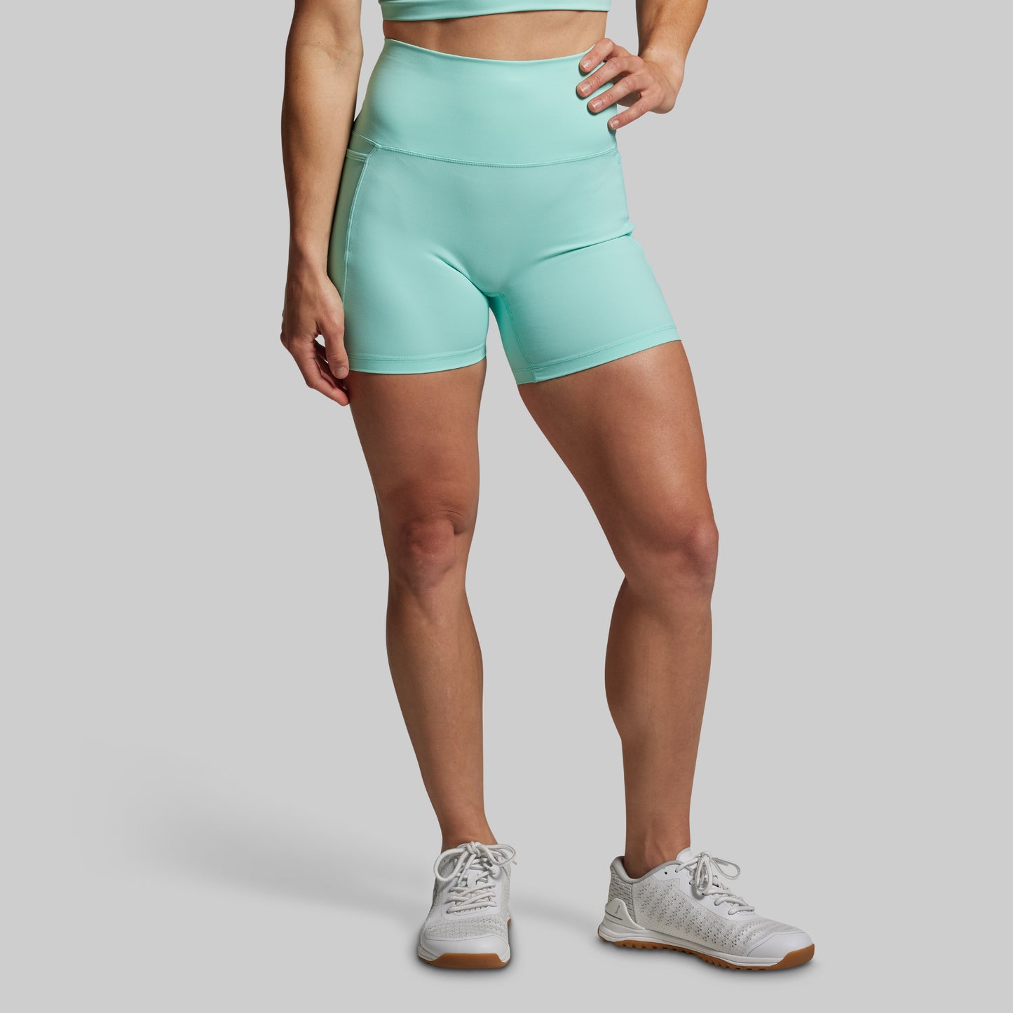 Eccentric Short (Cascade)